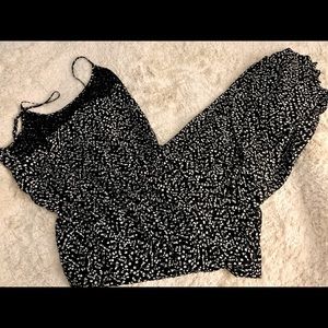 Women’s medium  jumpsuit